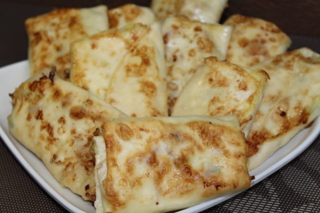 esli-chestno-eshhe-nigde-ne-videla-takoj-obaldennoj-nachinki-eto-prosto-luchshaya-zakuska-iz-lavasha-1