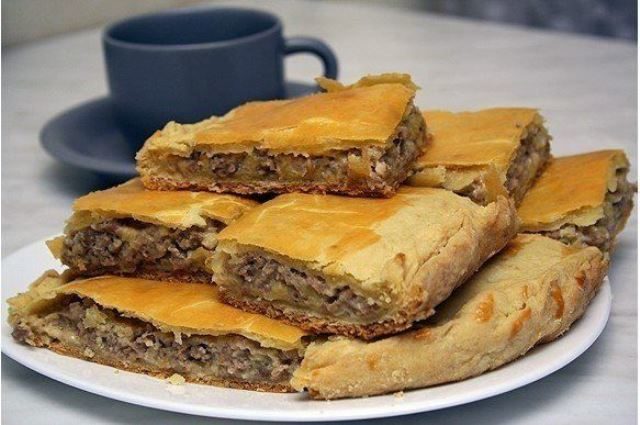 pirog-s-sirom-i-measom