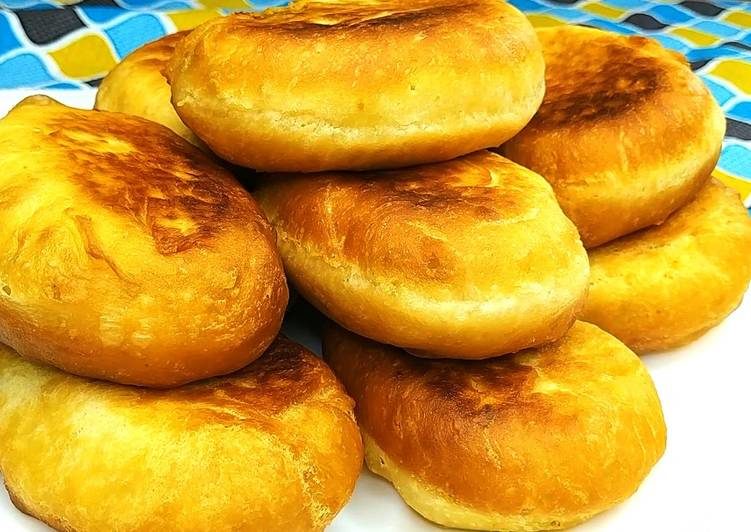 pirozhki-kak-pukh-kak-vy-liubitie-biez-drozhzhiei-i-zamorochiek-osnovnoe-foto-retsepta