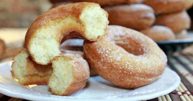 Воздушные, мягкие, нежные пончики творожные — вкус, которых забыть нельзя. ponchiki-klassicheskiy-poshagovyy-retsept-1